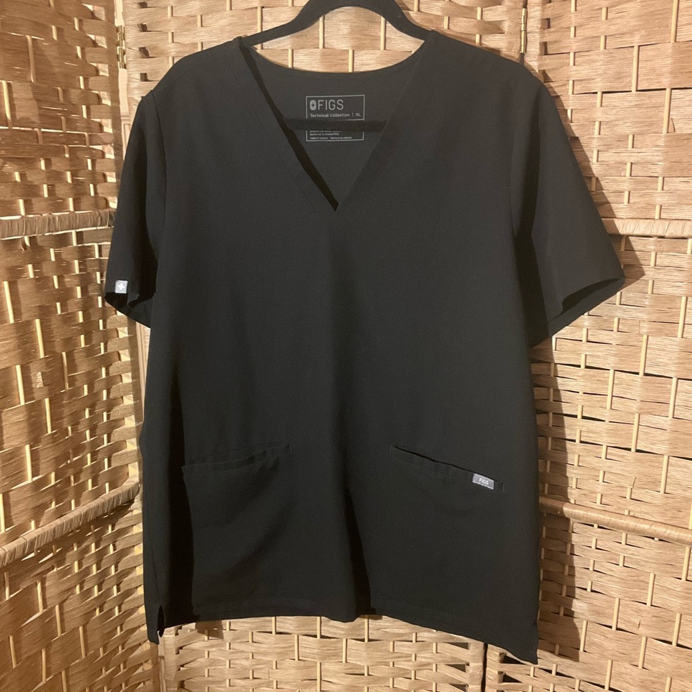 Figs Black Casma Scrub Top